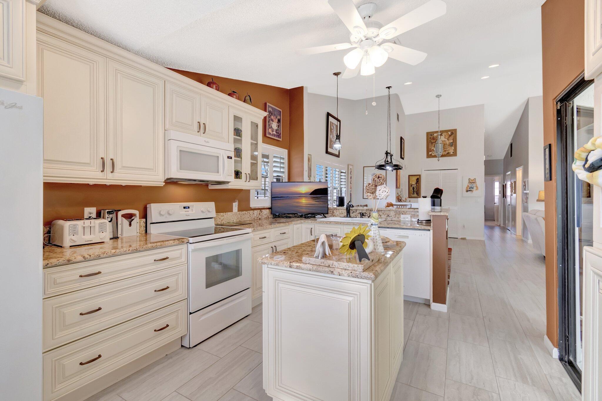 PARKWALK 4 - Residential