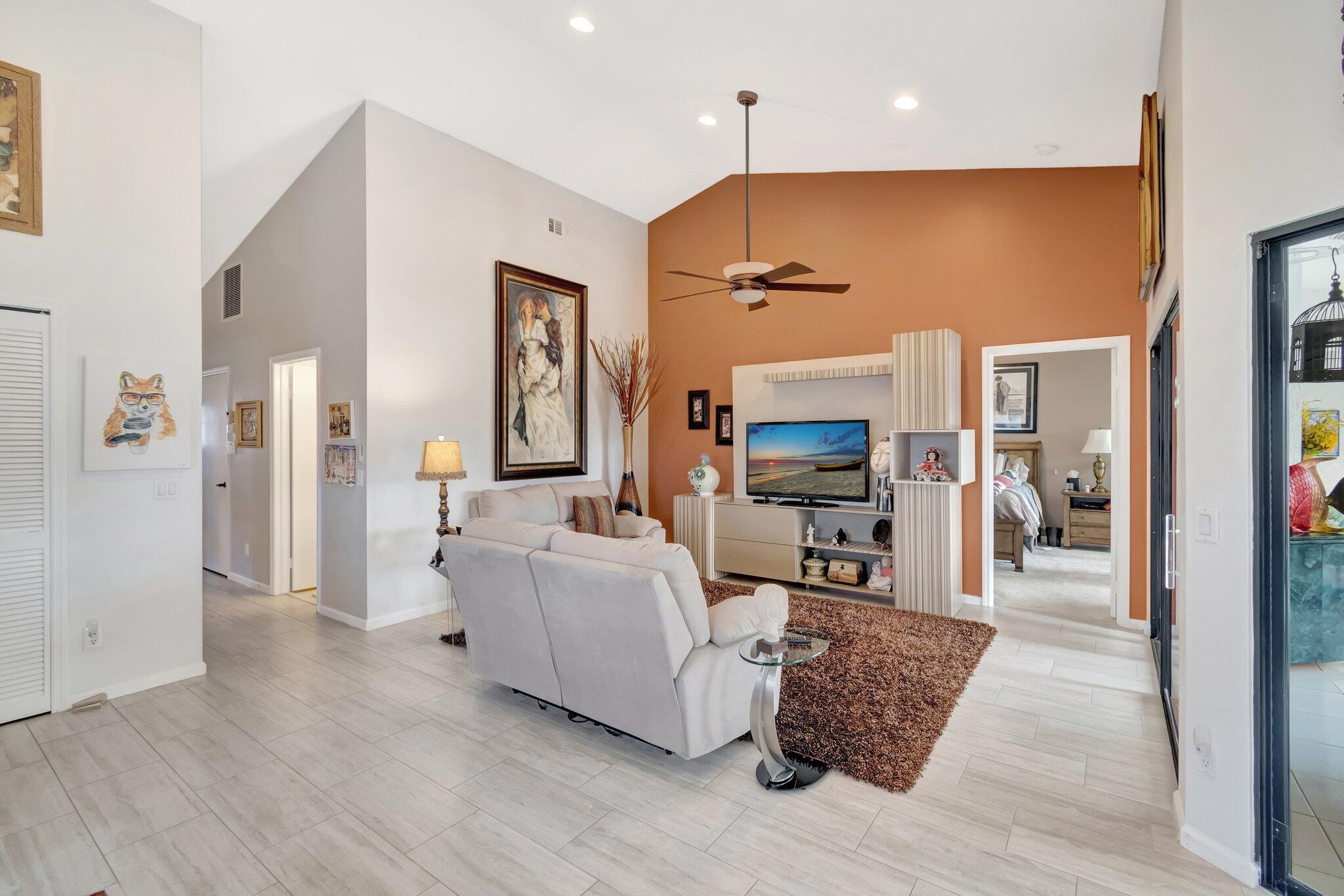 PARKWALK 4 - Residential