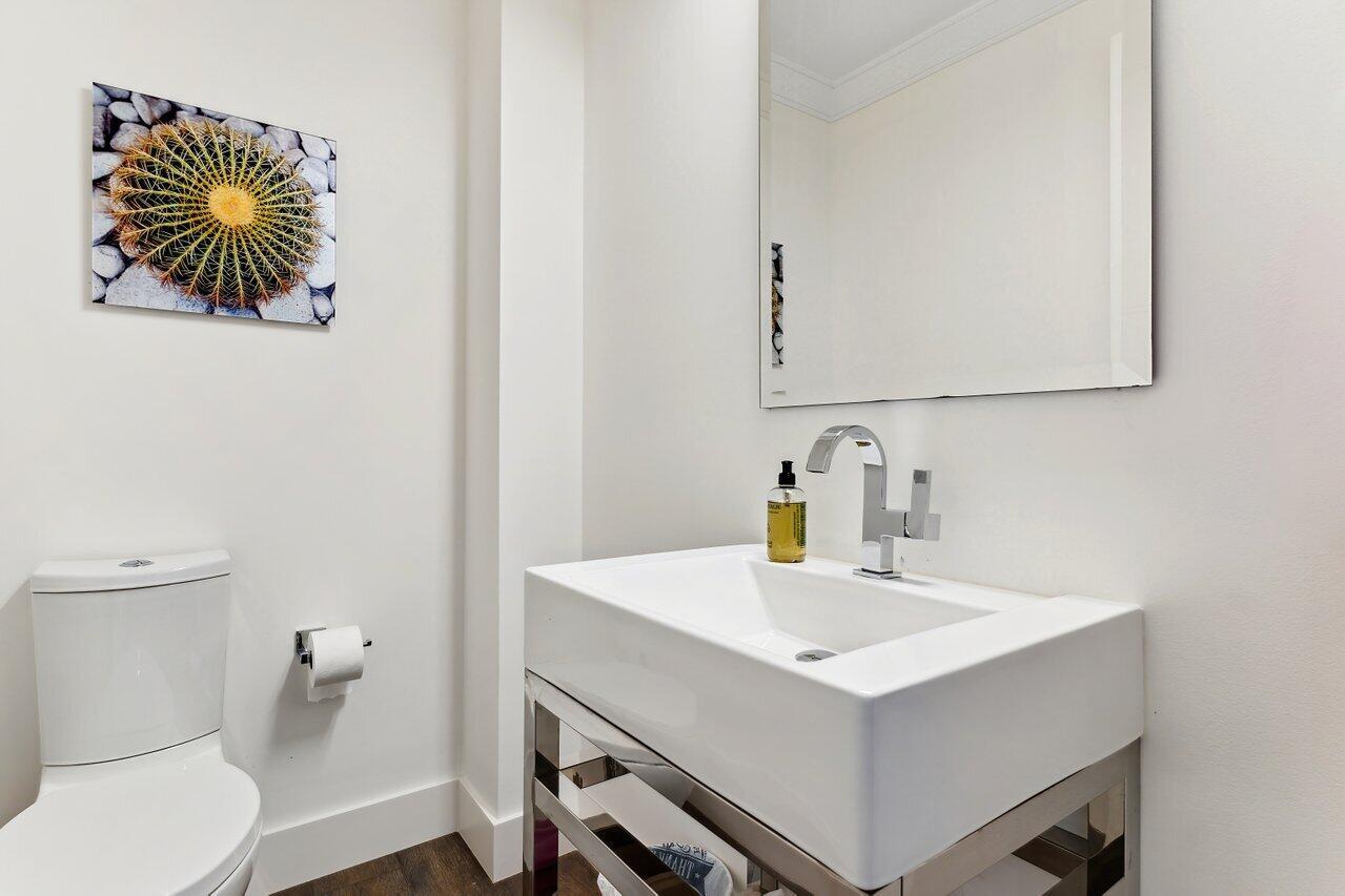 PALM SQUARE UNREC ON AM 8 - Residential