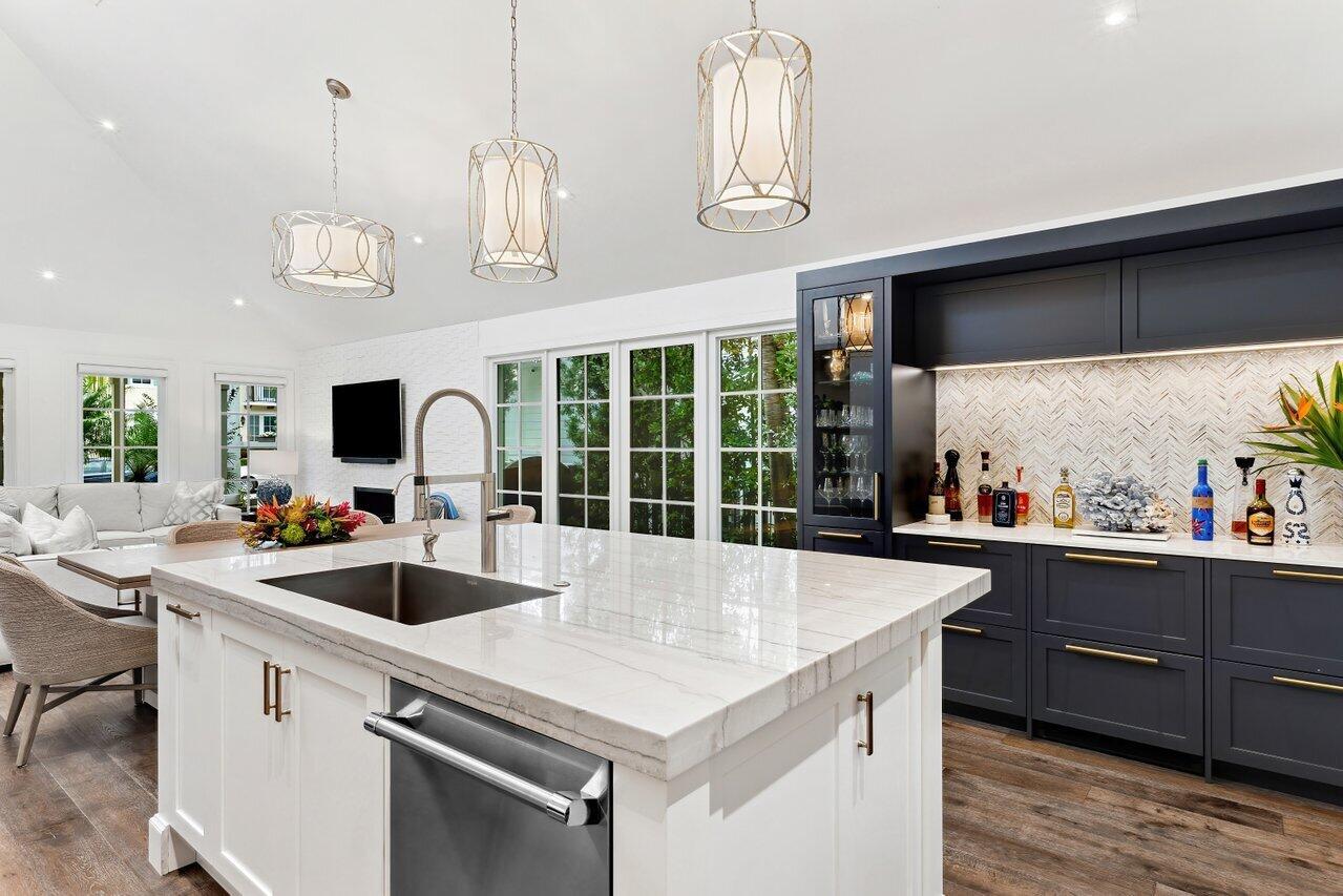 PALM SQUARE UNREC ON AM 8 - Residential