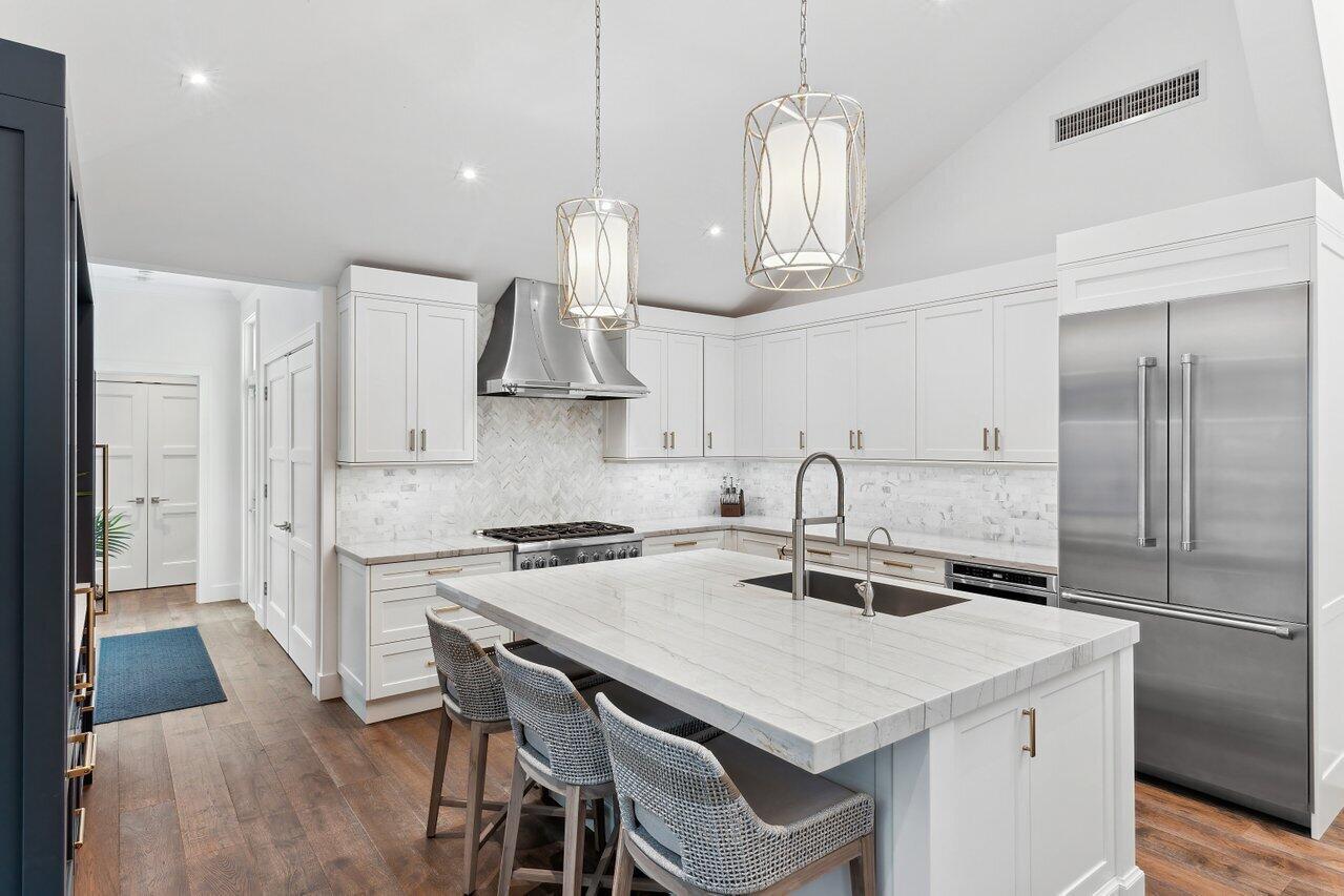 PALM SQUARE UNREC ON AM 8 - Residential