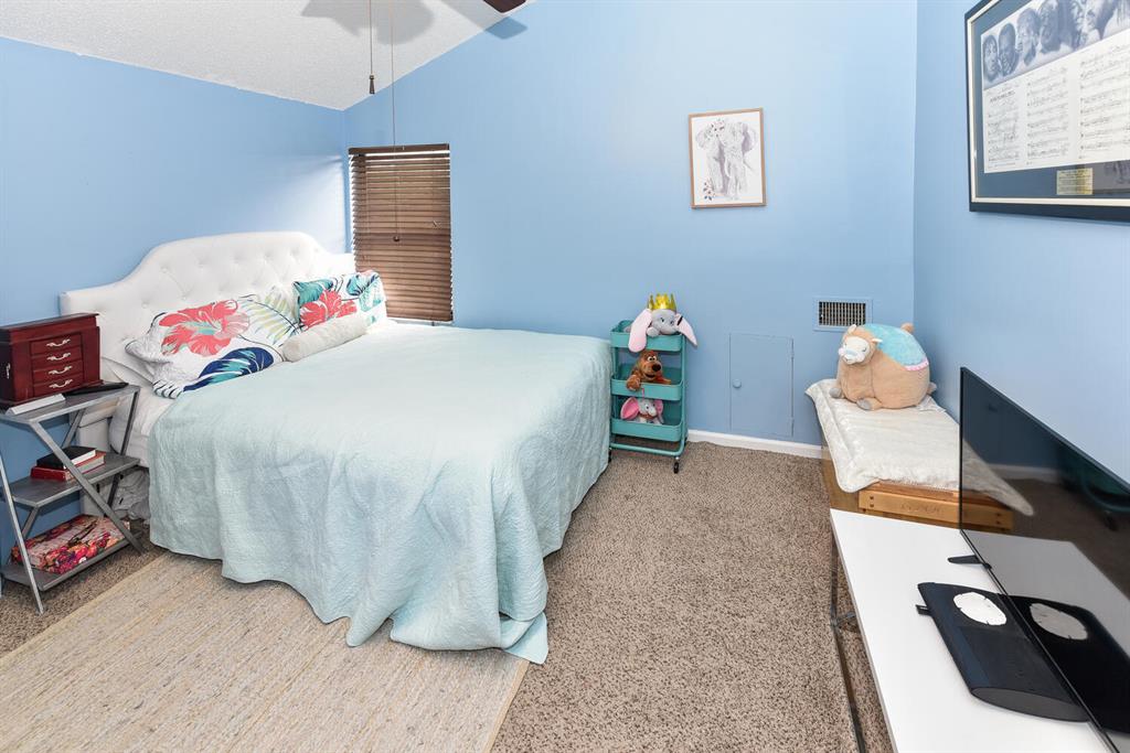 SUMMER WINDS OF JUPITER - Residential