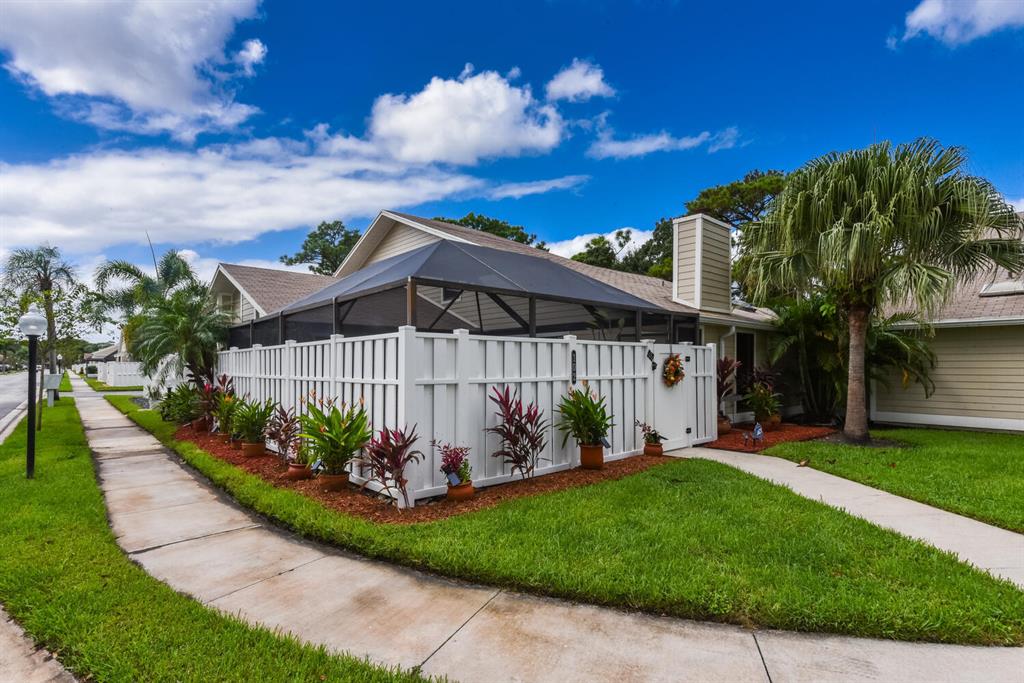 SUMMER WINDS OF JUPITER - Residential