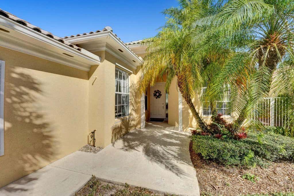 Photo of 8979 Oldham Way, Palm Beach Gardens, FL 33412 (MLS # R10786010)