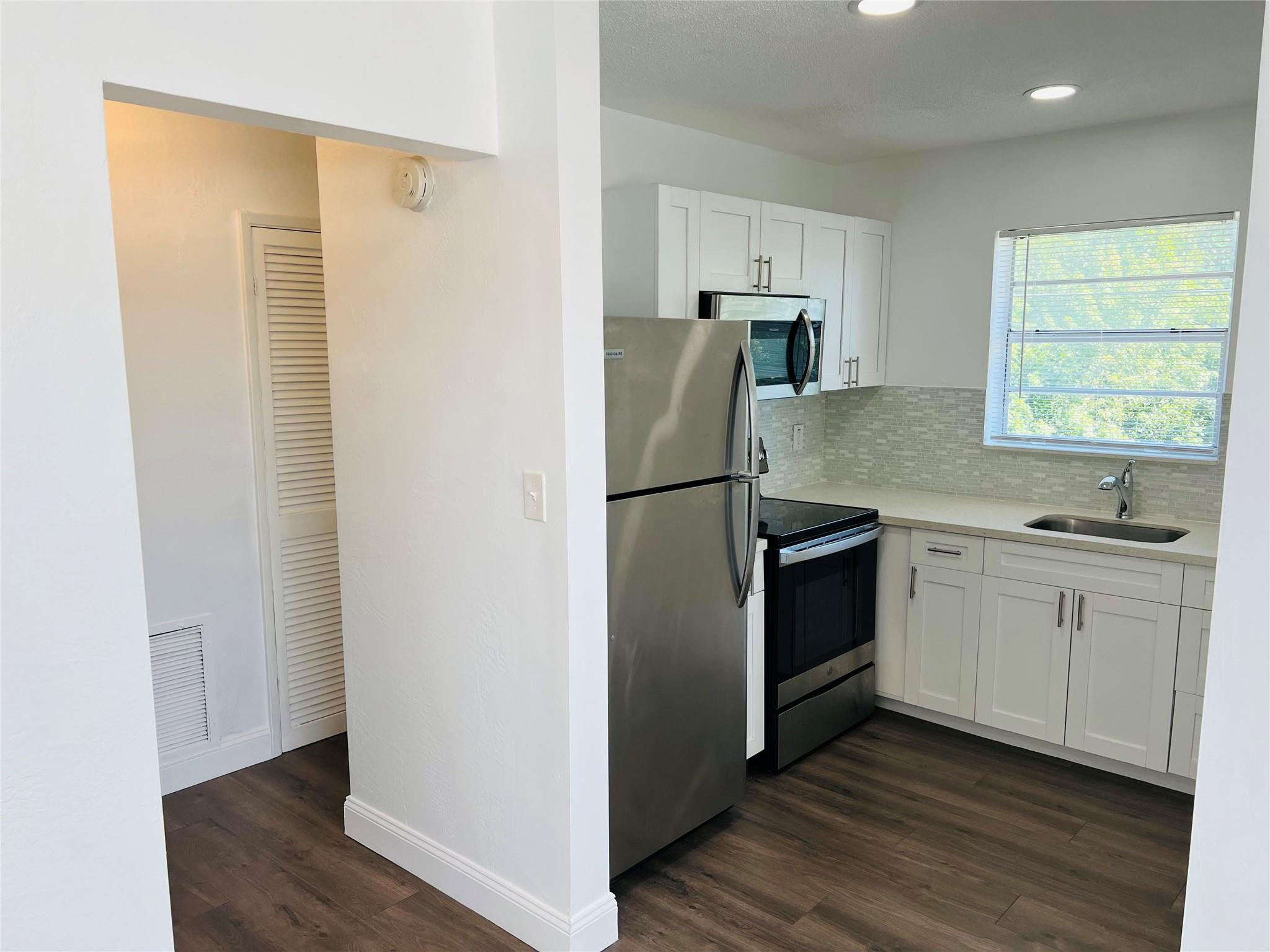 CRYSTAL COURT MANOR NO 5 - Residential Lease