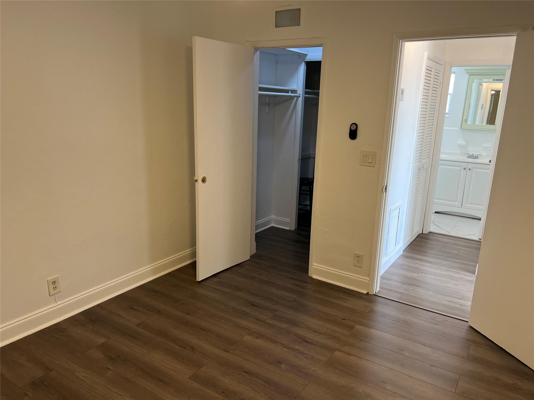 CRYSTAL COURT MANOR NO 5 - Residential Lease