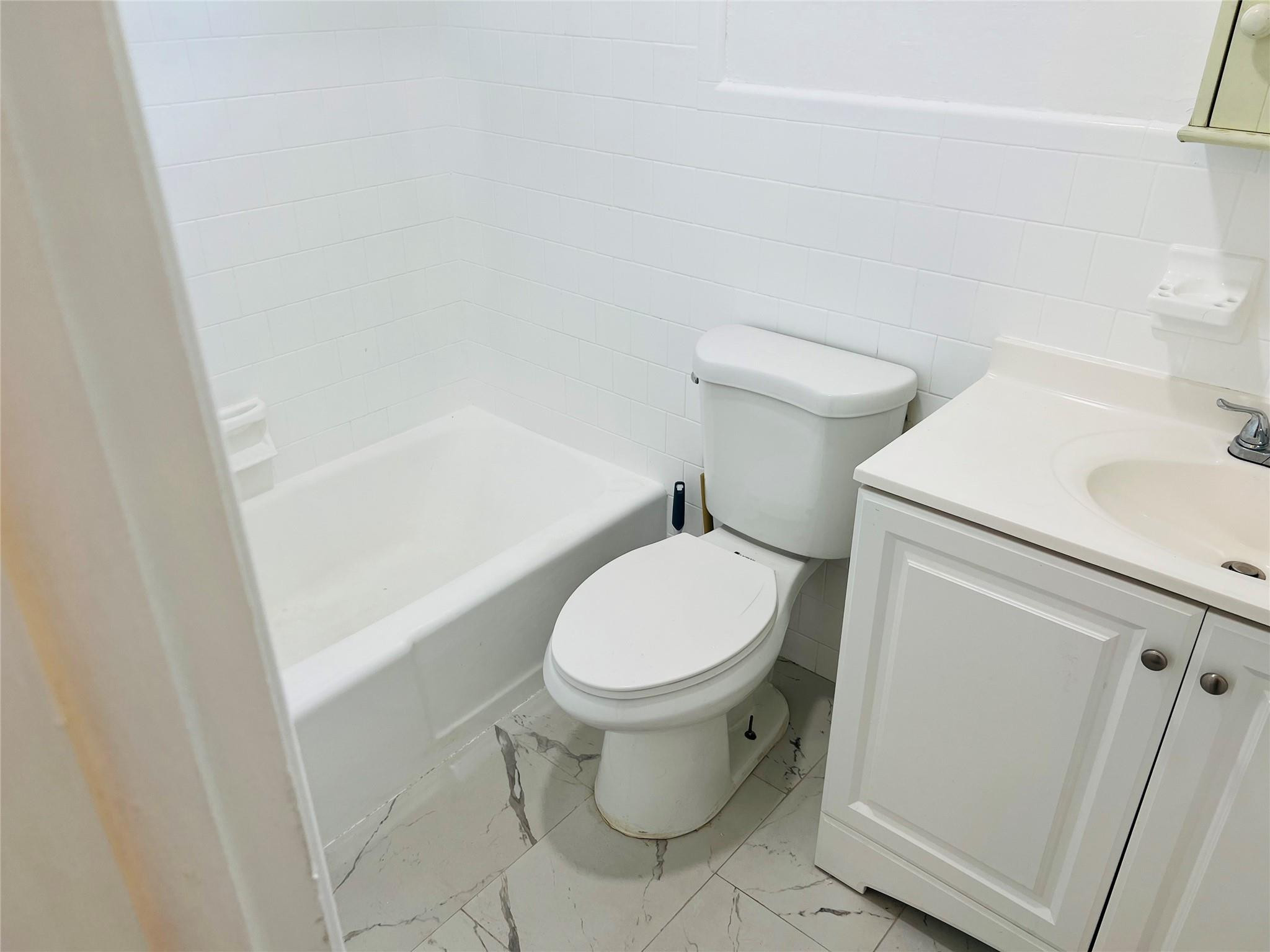 CRYSTAL COURT MANOR NO 5 - Residential Lease