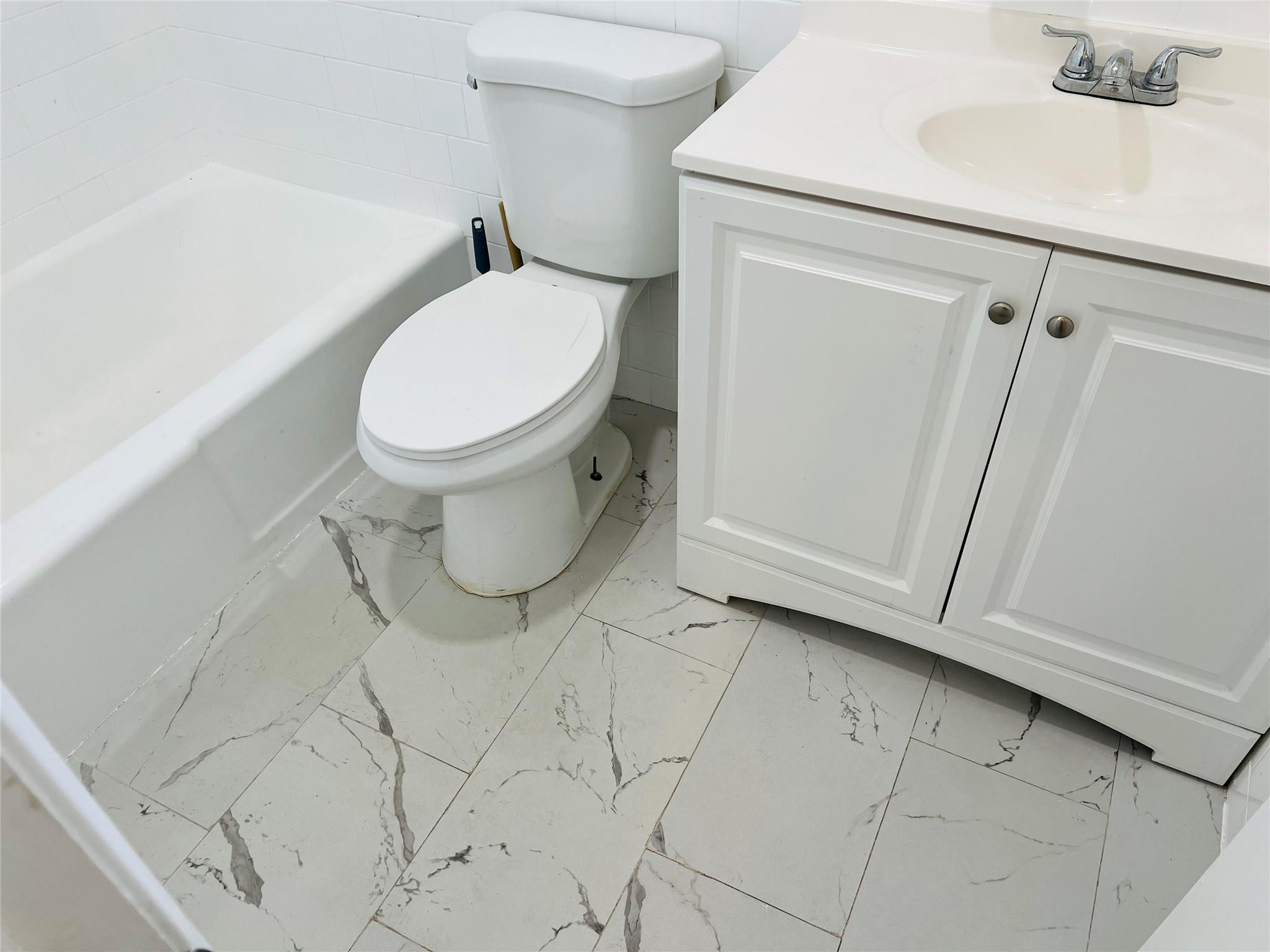 CRYSTAL COURT MANOR NO 5 - Residential Lease