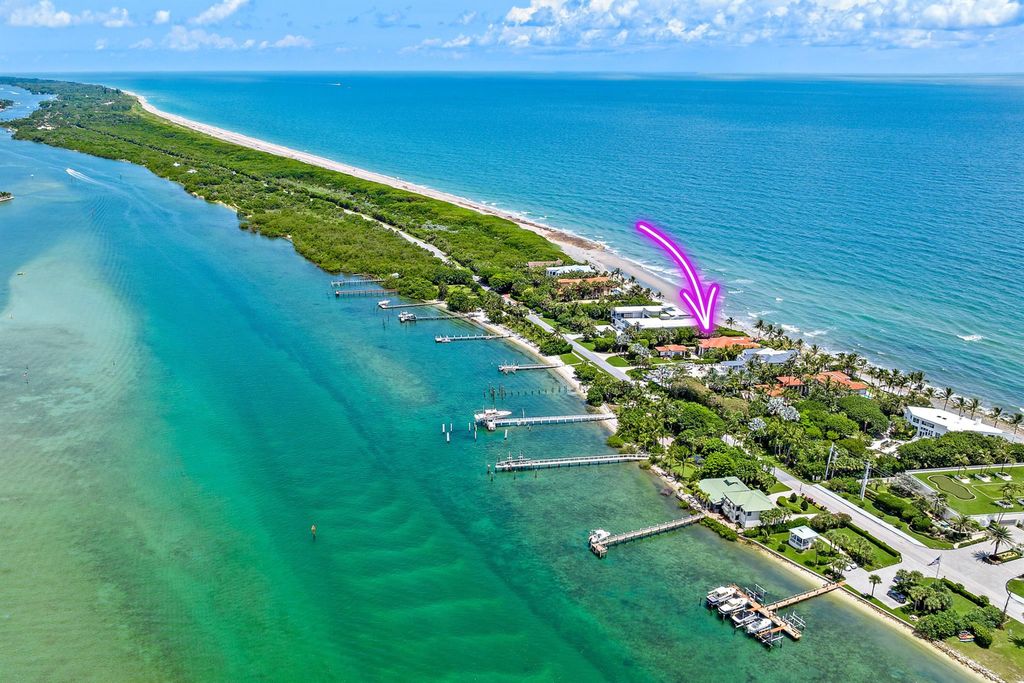 Photo of 613 S Beach Road, Jupiter, FL 33469 (MLS # R10912109)