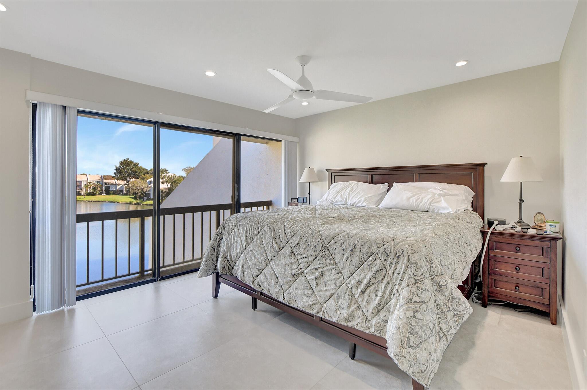 BRIDGEWOOD TOWNHOUSE CONDO - Residential