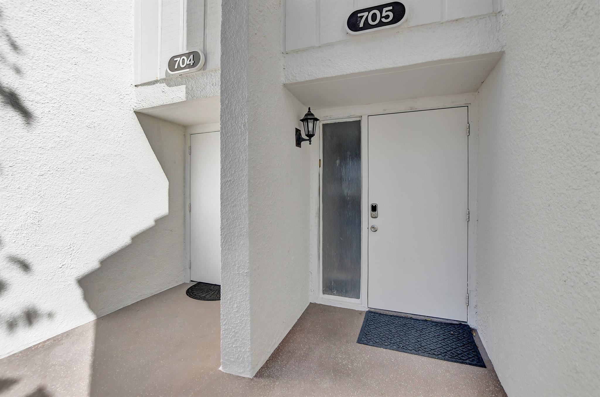 BRIDGEWOOD TOWNHOUSE CONDO - Residential