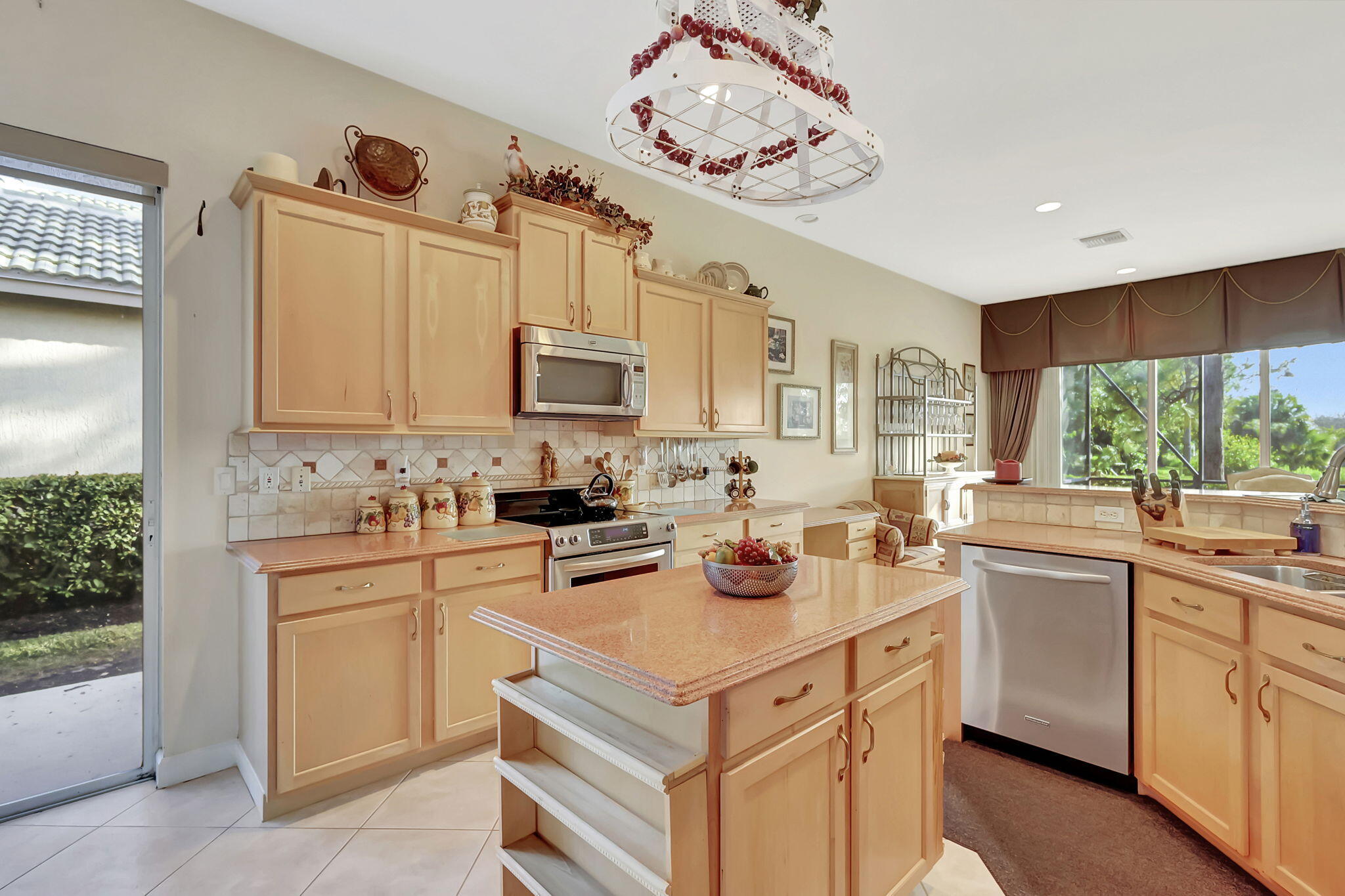 POD 33 AT THE RESERVE PHASE 1 KINGSMILL - Residential