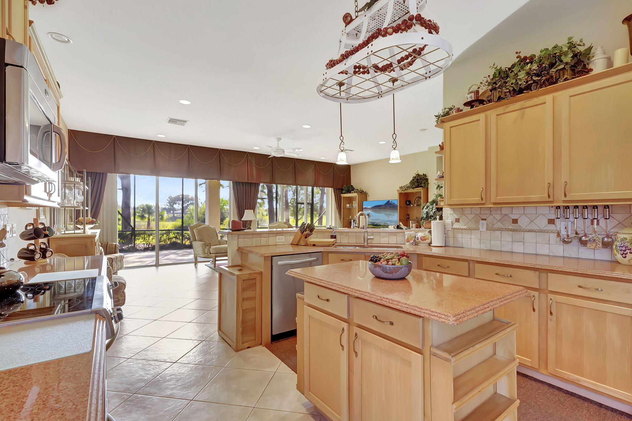 POD 33 AT THE RESERVE PHASE 1 KINGSMILL - Residential