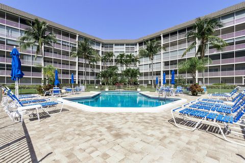 A home in Deerfield Beach