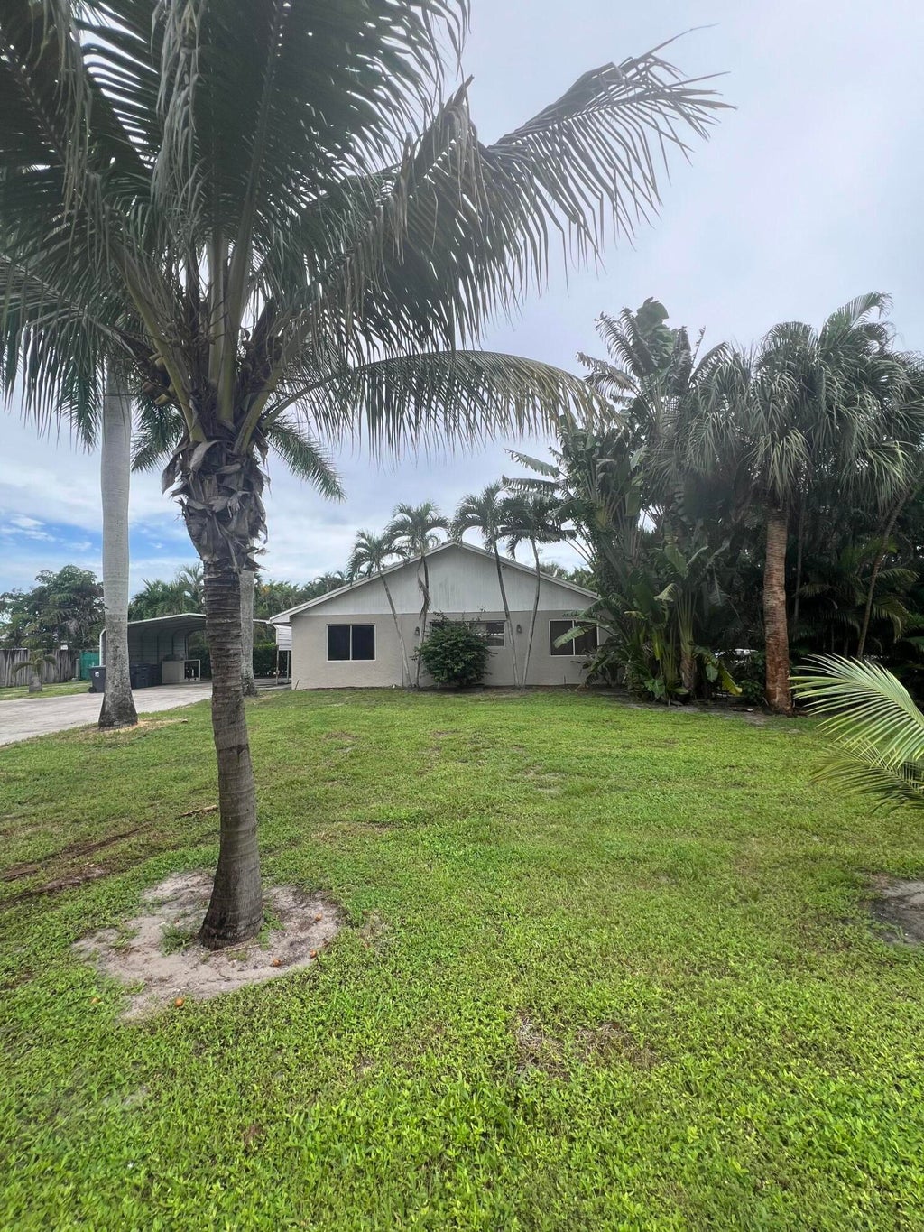 Photo of 2855 BOSTON Court, Lake Worth, FL 33462 (MLS # B26080053)