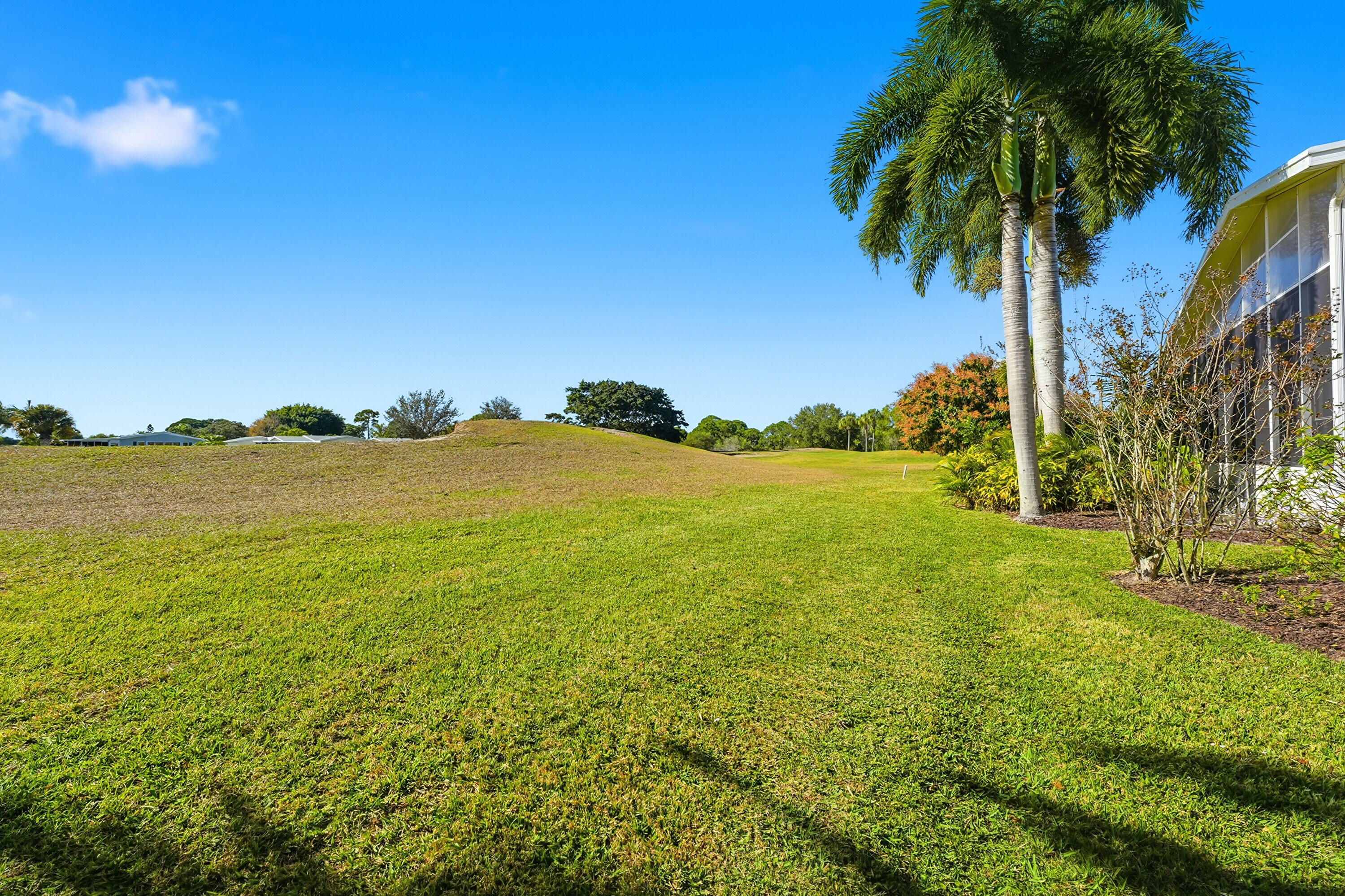 THE LINKS AT SAVANNA CLUB - Residential
