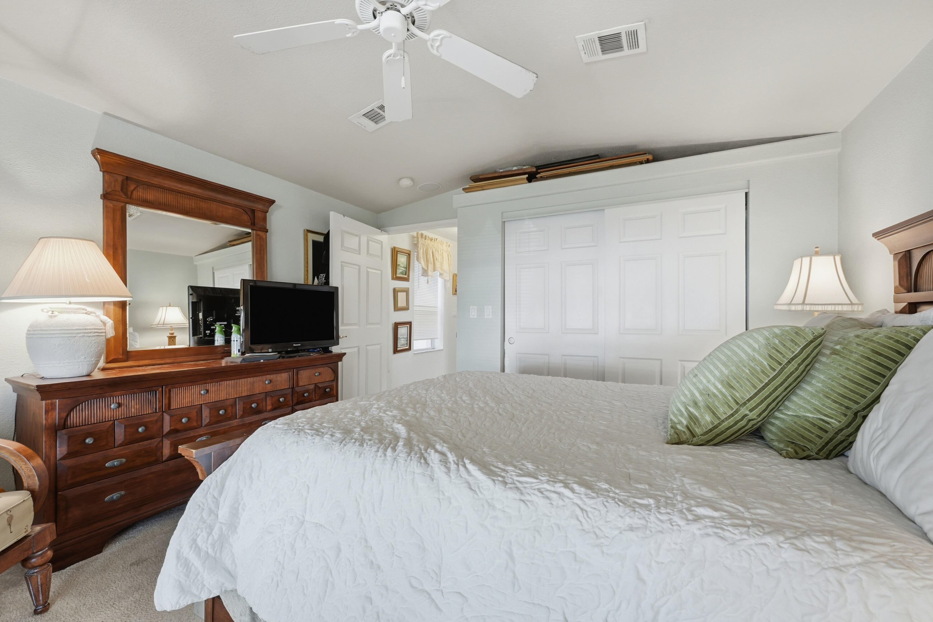 THE LINKS AT SAVANNA CLUB - Residential