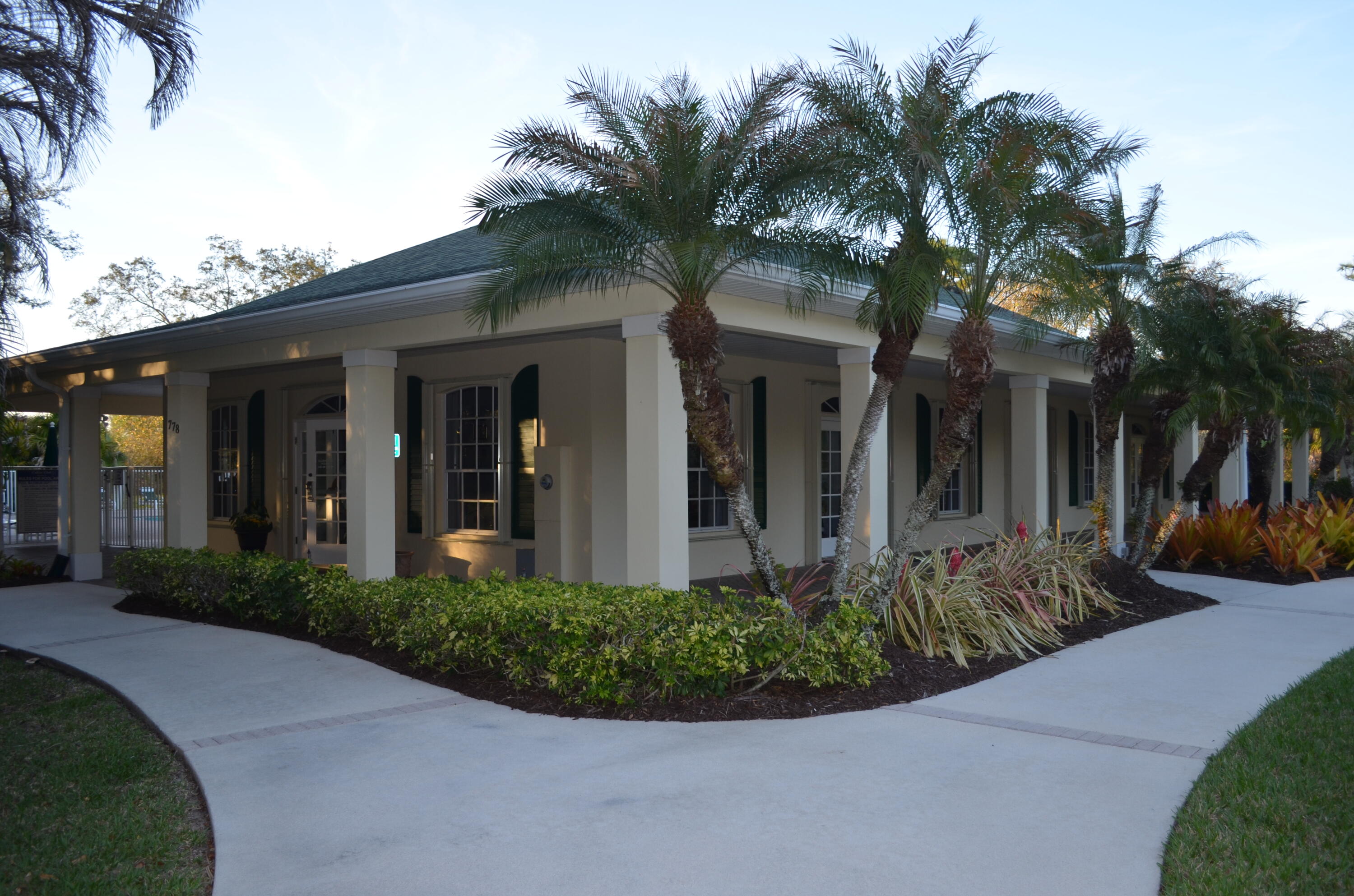 COLLIER CLUB - Residential