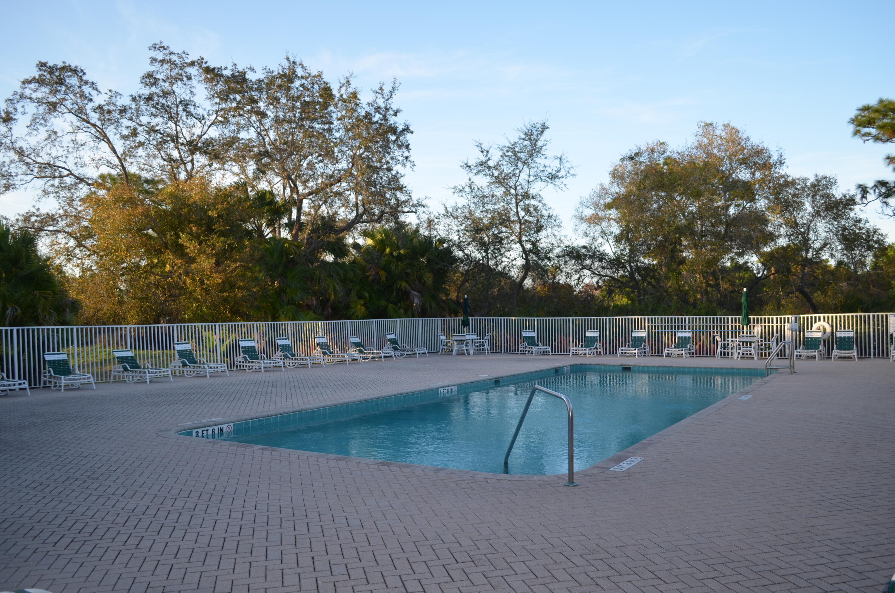 COLLIER CLUB - Residential