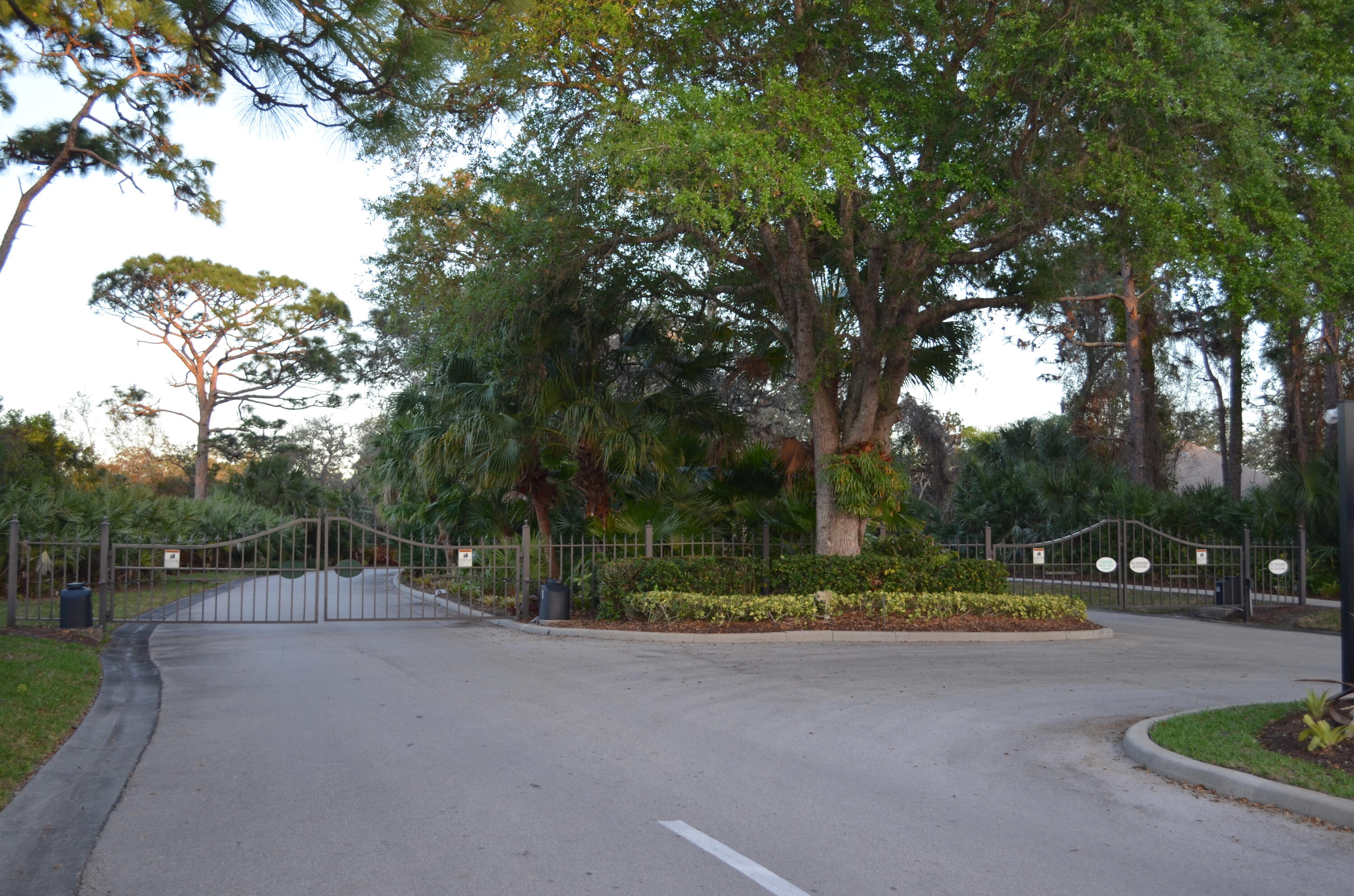 COLLIER CLUB - Residential