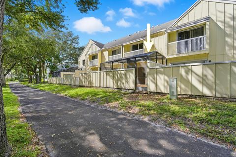 Photo of 6375 Riverwalk Lane #4, Jupiter, FL 33458 (MLS # R11133825)