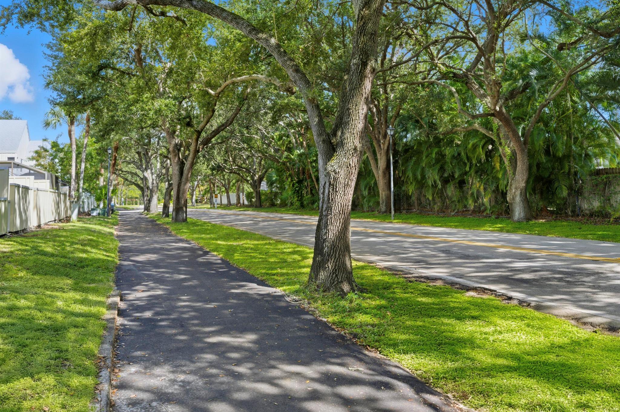 RIVERWALK 1 - Residential