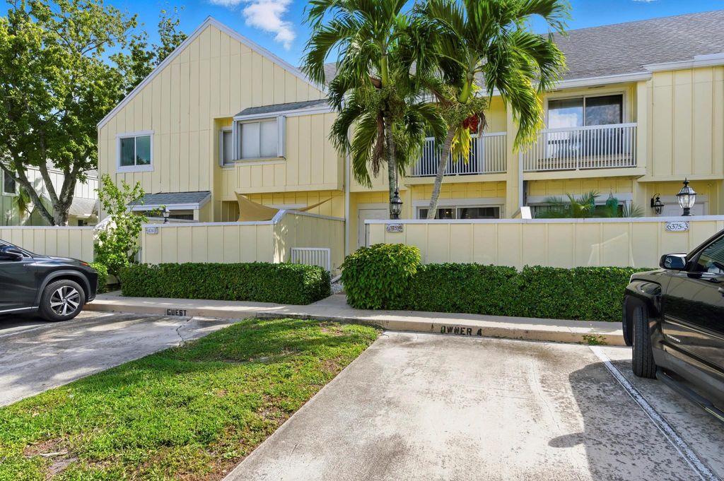 Photo of 6375 Riverwalk Lane #4, Jupiter, FL 33458 (MLS # R11133825)
