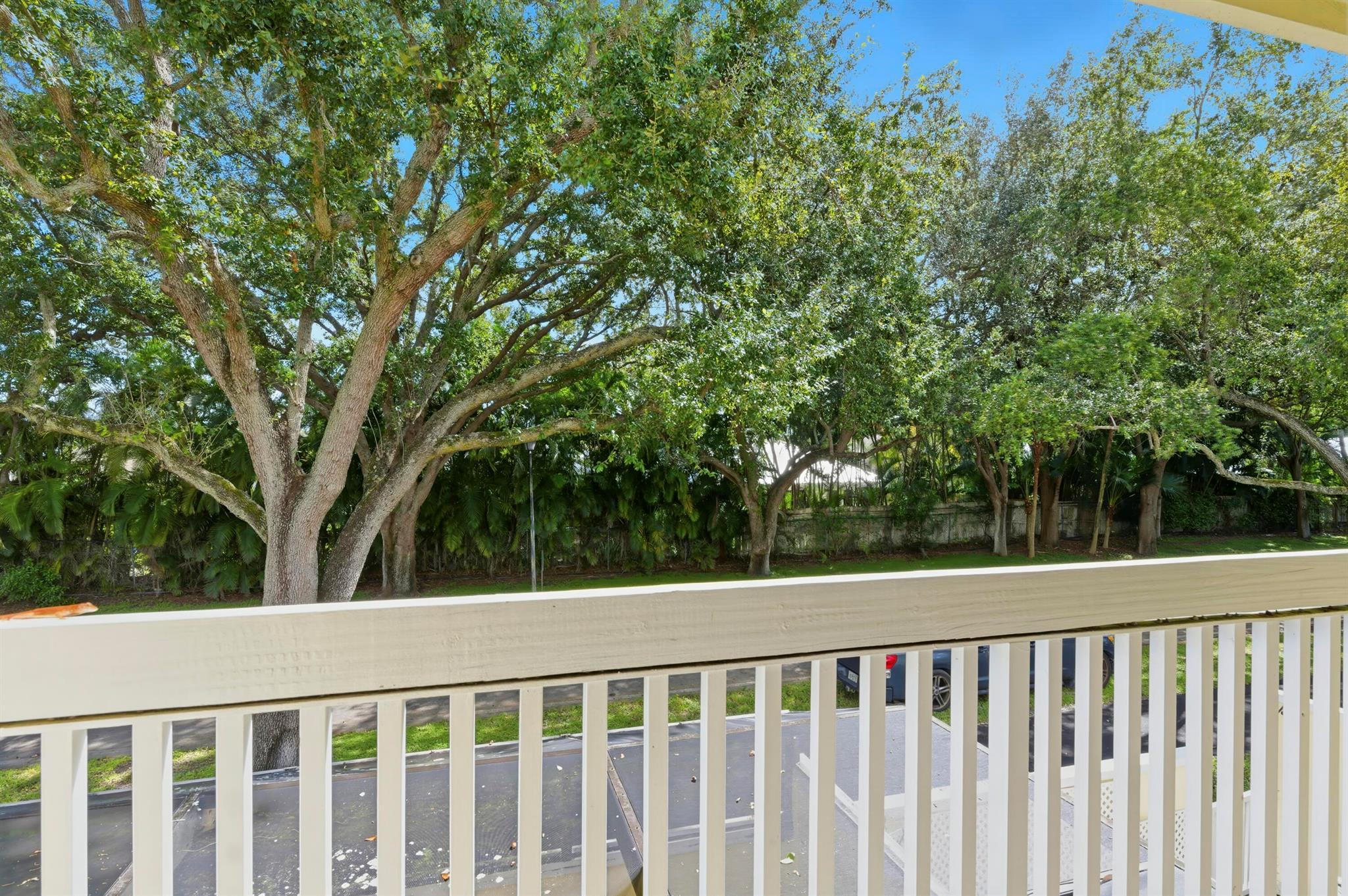 RIVERWALK 1 - Residential