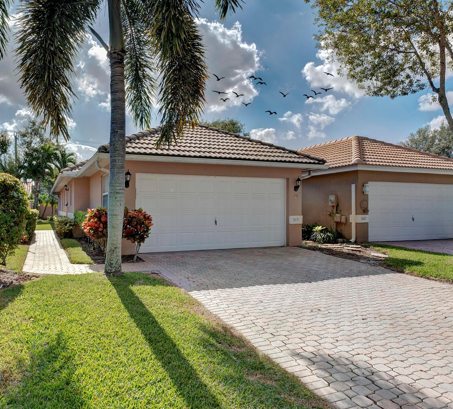 TROPICAL LAKES PH 2 - Residential Lease