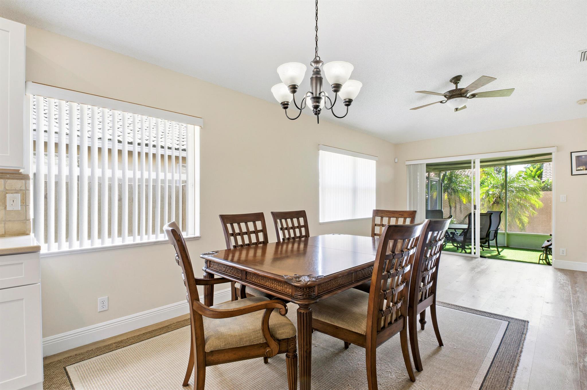 TROPICAL LAKES PH 2 - Residential Lease