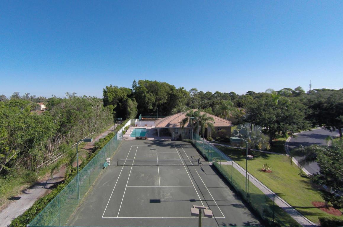 TROPICAL LAKES PH 2 - Residential Lease