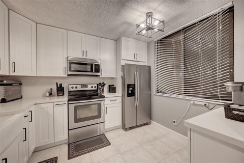 Tiny photo for 8592 W Sunrise Boulevard #Unit 206, Plantation, FL 33322 (MLS # B26077172)