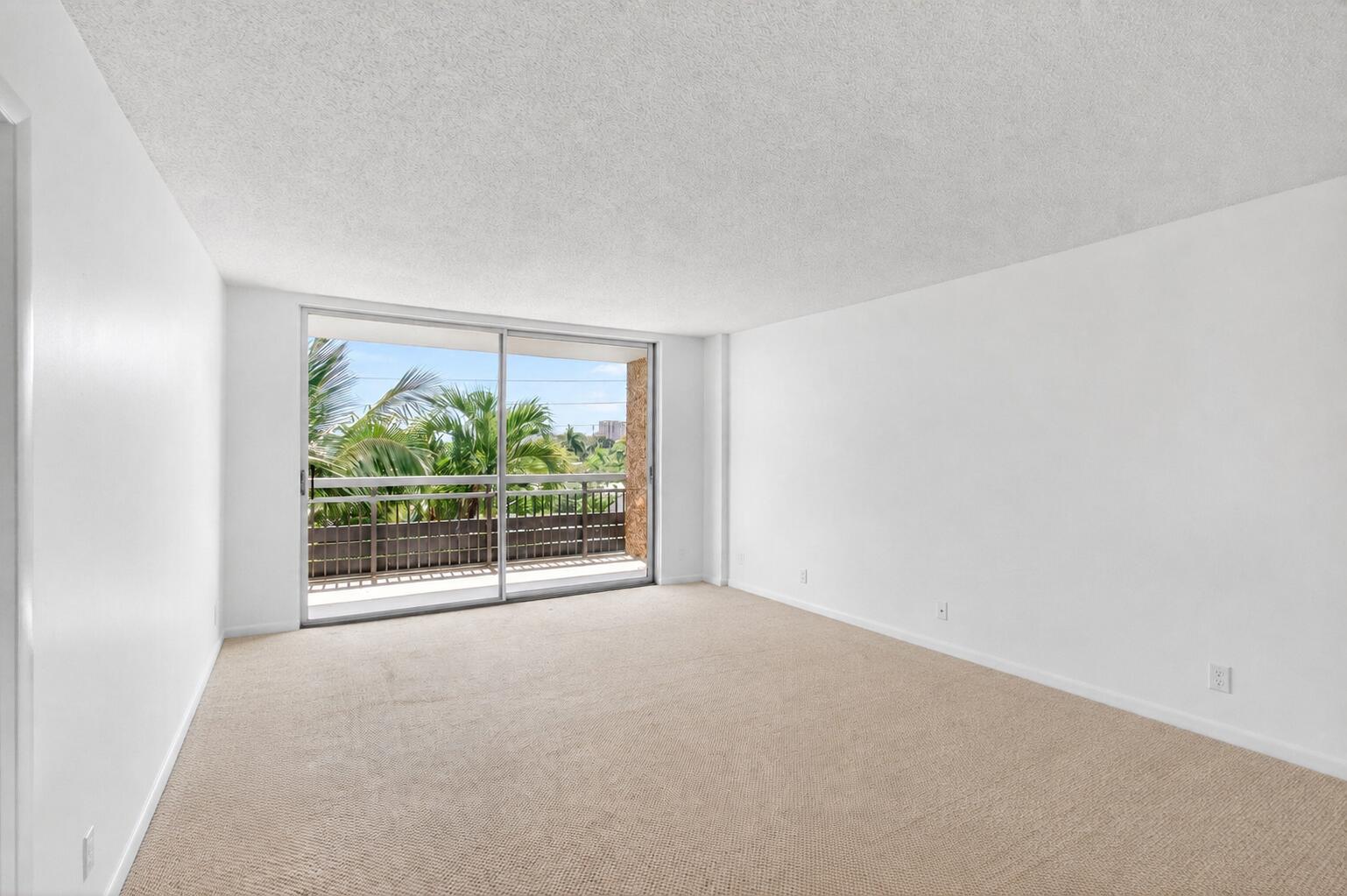 555 NW 4 Avenue 4230
