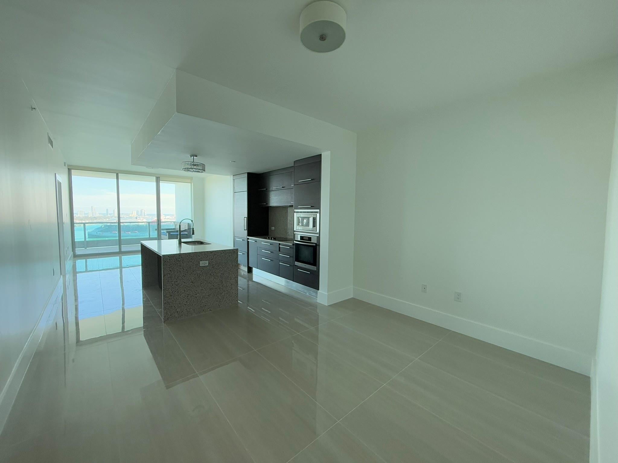 900 Biscayne Boulevard 2807