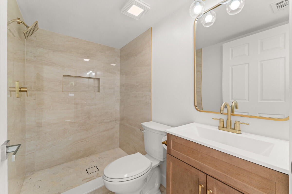 PALM BEACH CABANA COLONY 1 - Residential