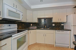 BRIDGEWOOD MID-RISE CONDO - Residential Lease