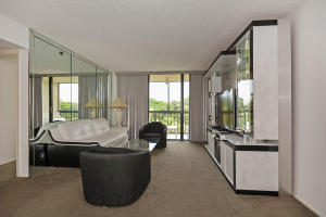 BRIDGEWOOD MID-RISE CONDO - Residential Lease