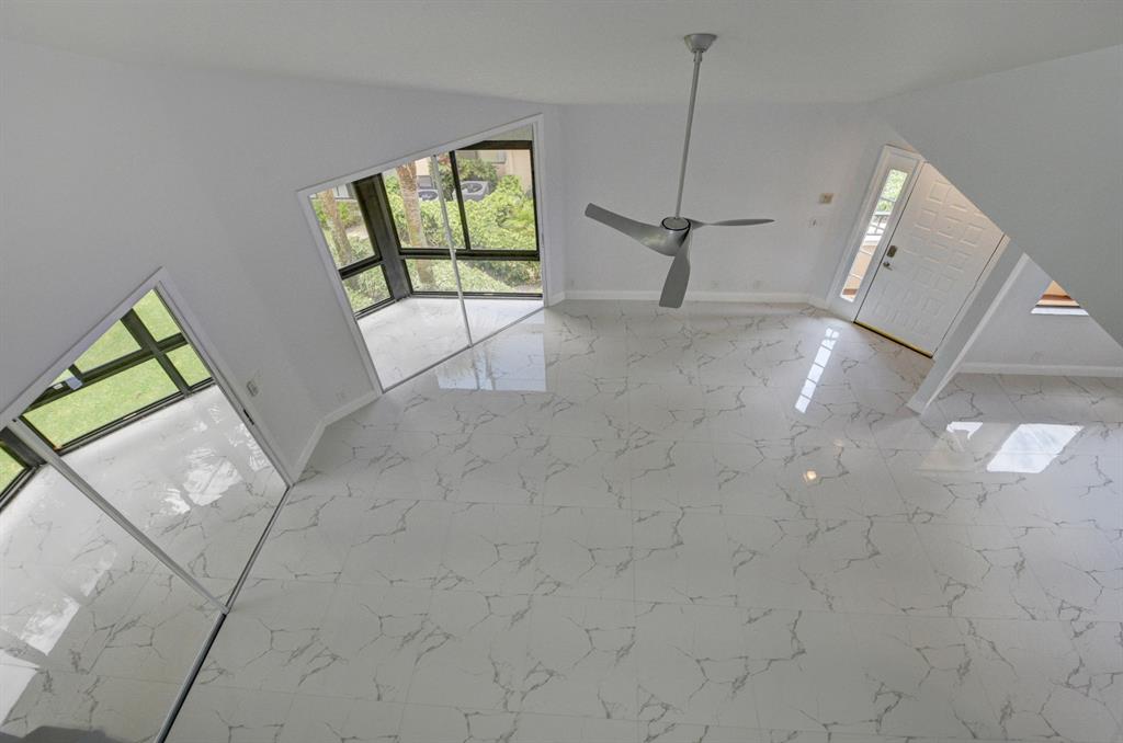 GLENEAGLES CONDO V - Residential