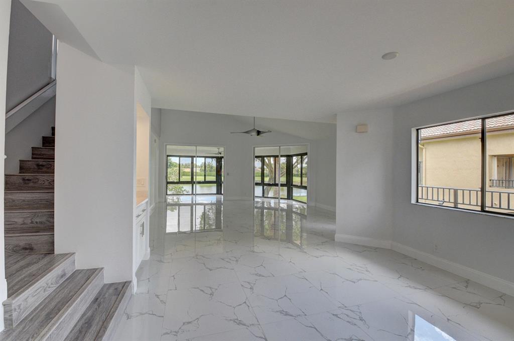 GLENEAGLES CONDO V - Residential