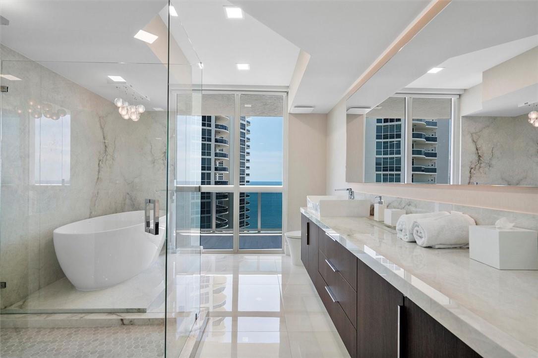 L'Hermitage - Residential