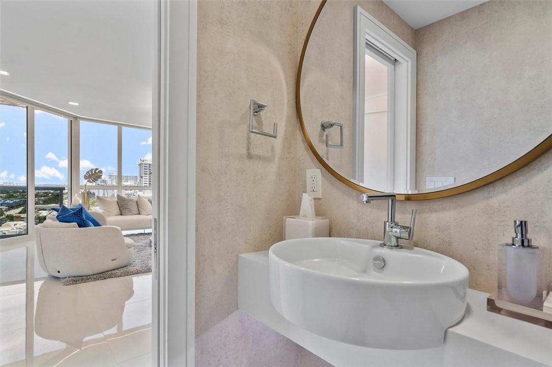 L'Hermitage - Residential