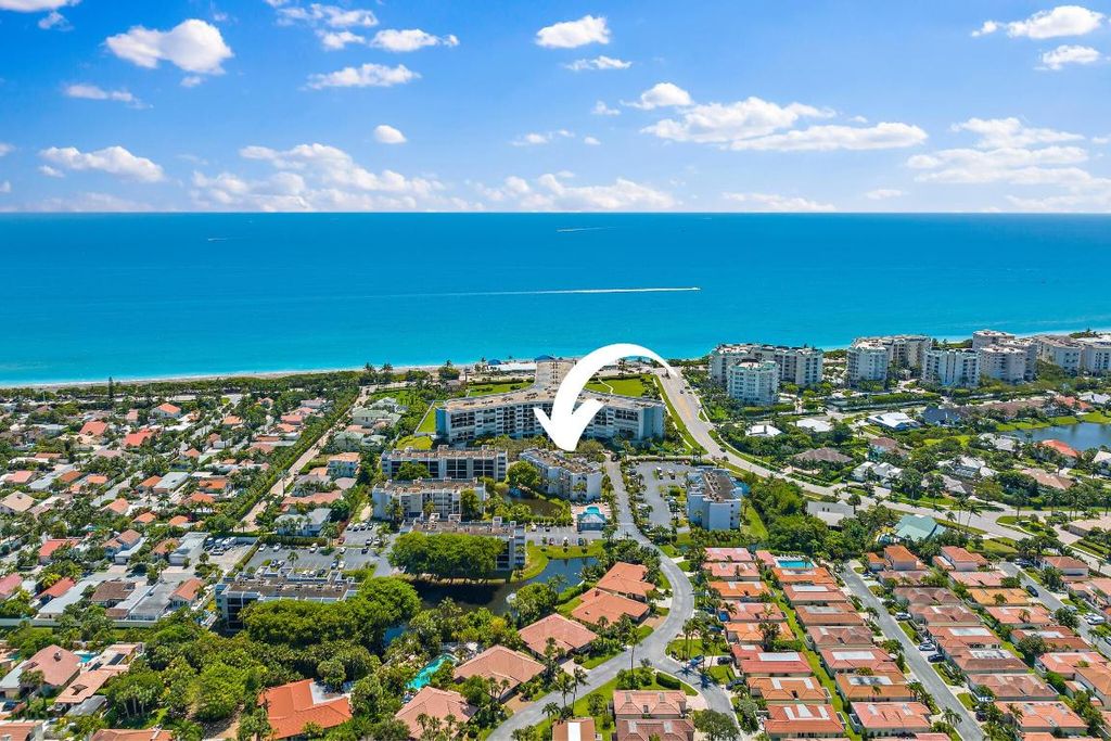 Photo of 1605 S Us Highway 1 #B406, Jupiter, FL 33477 (MLS # R10991126)