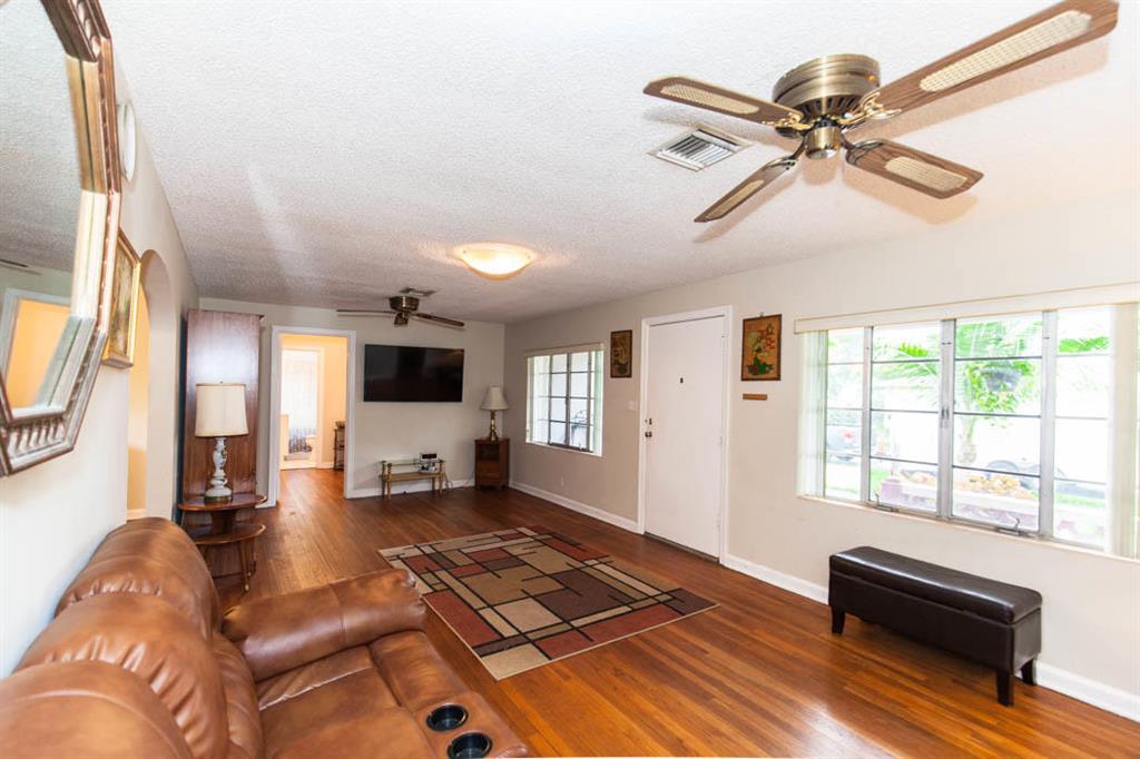 KELSEY CITY - Residential