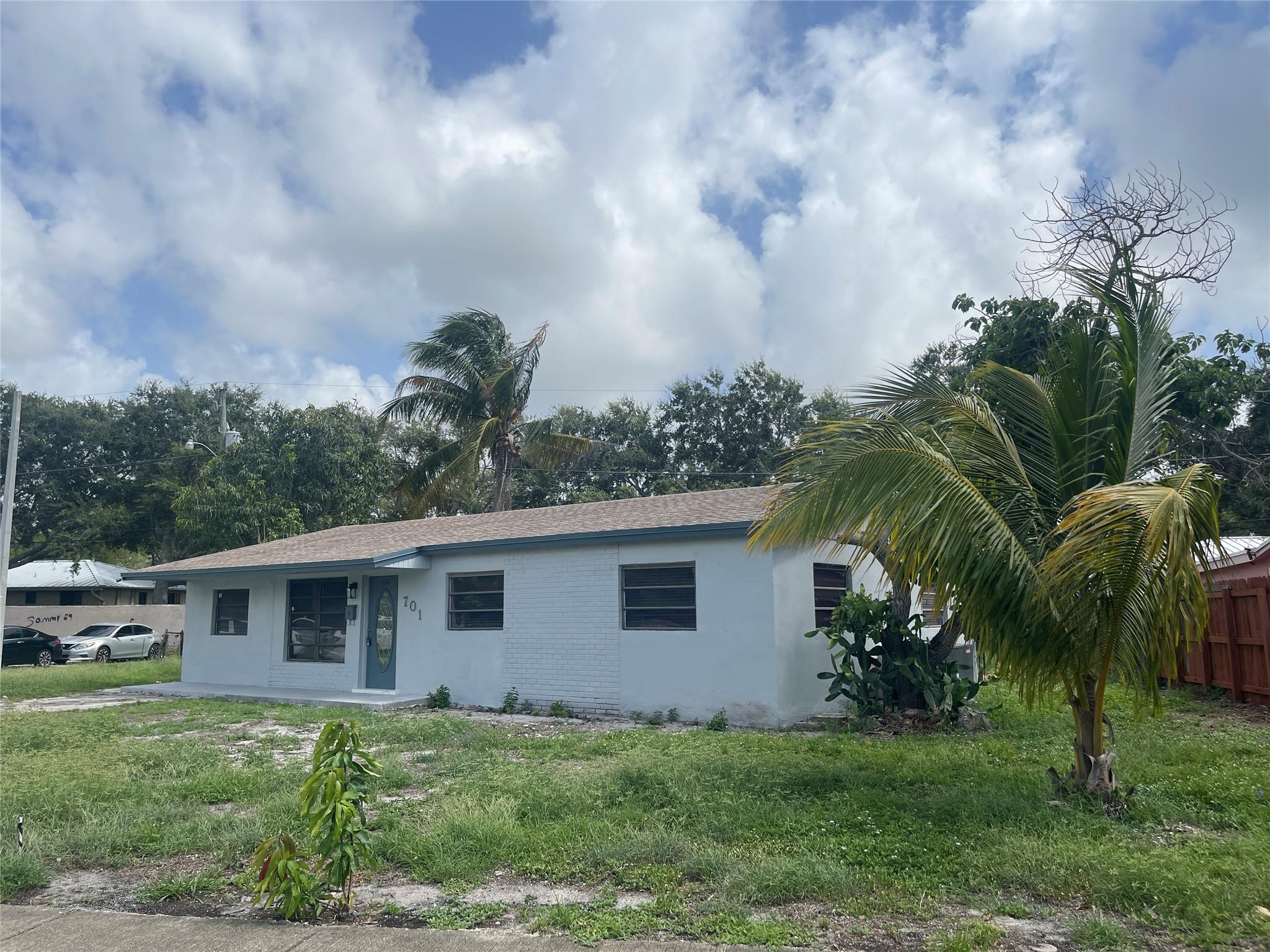 Check this gorgeous fully updated single-family house in Deerfield Beach!
This house boasts brand-new porcelain flooring, a beautifully remodeled modern kitchen with brand-new new cabinets, granite and stainless steel appliances; Featuring 4 bedrooms and 2 modern bathrooms, fixtures/mirrors/shower doors, with living and laundry (Washer/Dryer) in the right side of the home.
On the left side of the house, a mother-in-law convenience, with a converted garage to a living room, a full bedroom, a full bathroom, a complete kitchen with granite and SS appliances, and full laundry.
Located in a great area close to schools, shopping, restaurants, and major highways. First, last and security deposit to move-in. Quick approval.