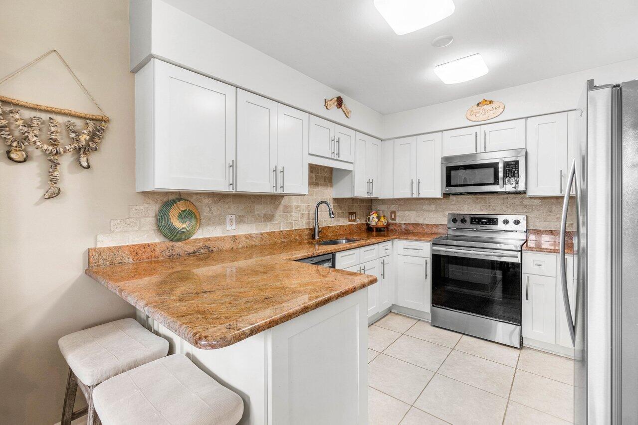 2705 SW Egret Pond Circle