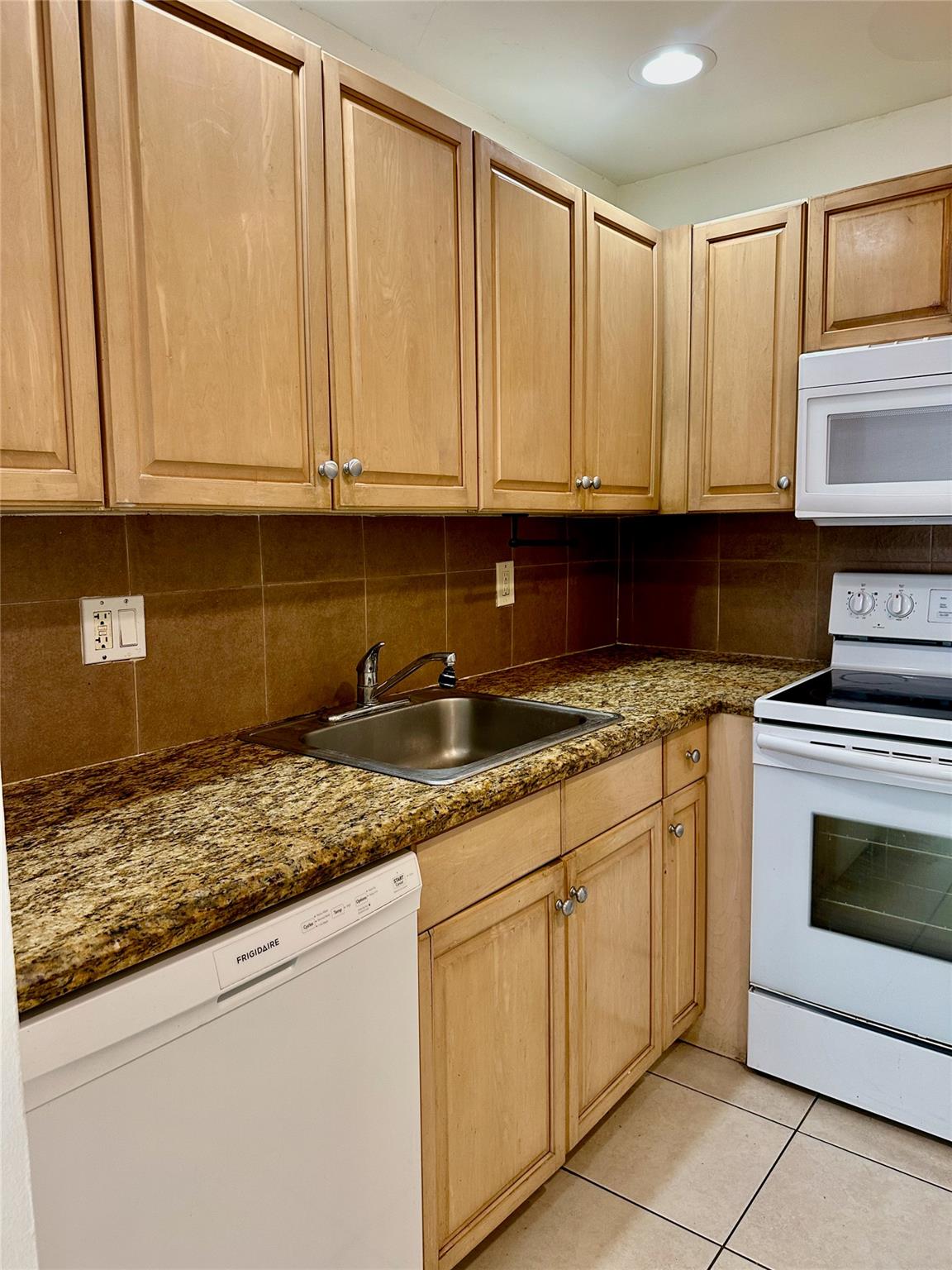 640 NW 13th St 26