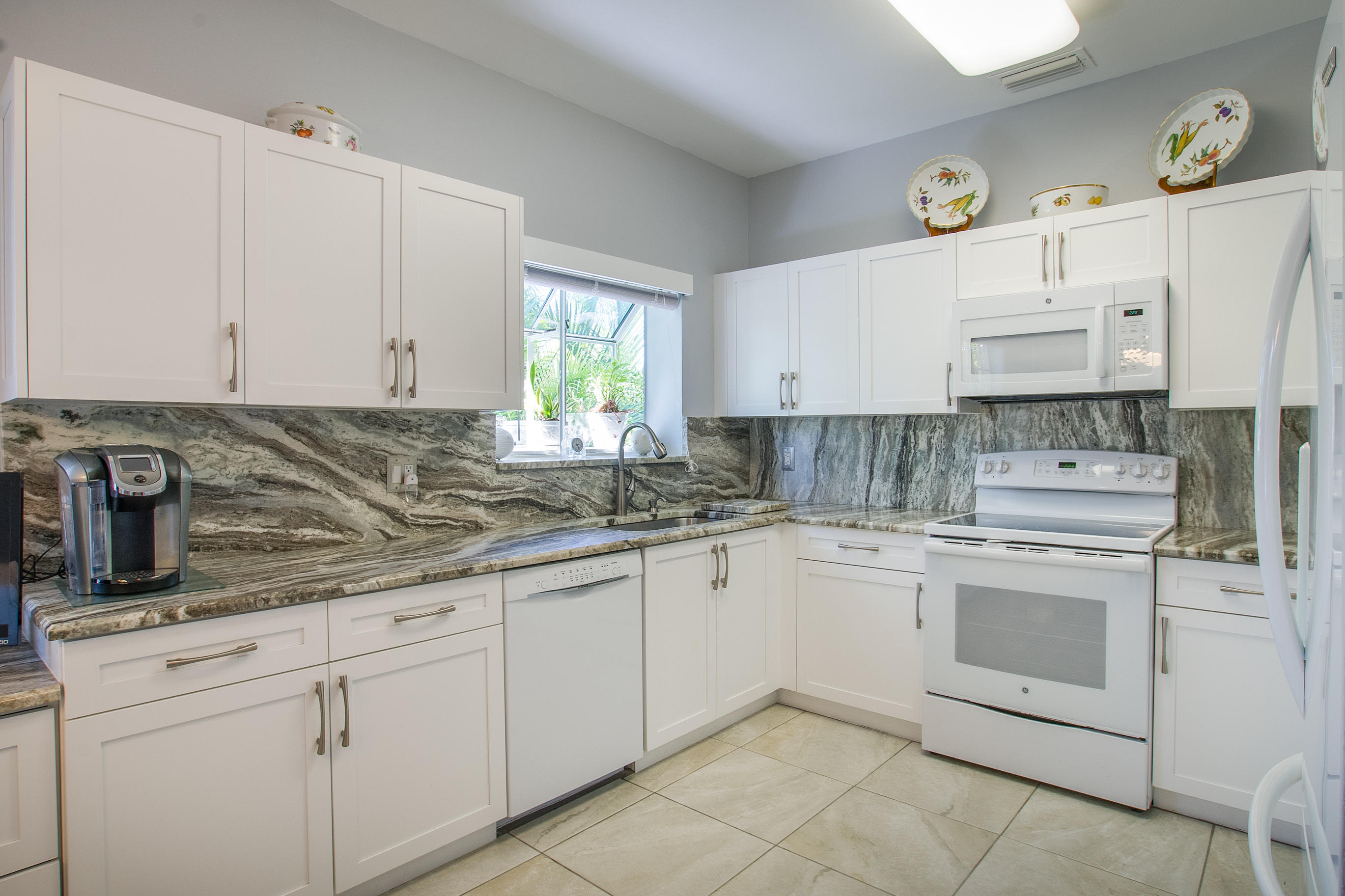 BRIARWOOD AT INDIAN SPRINGS CONDO - Residential