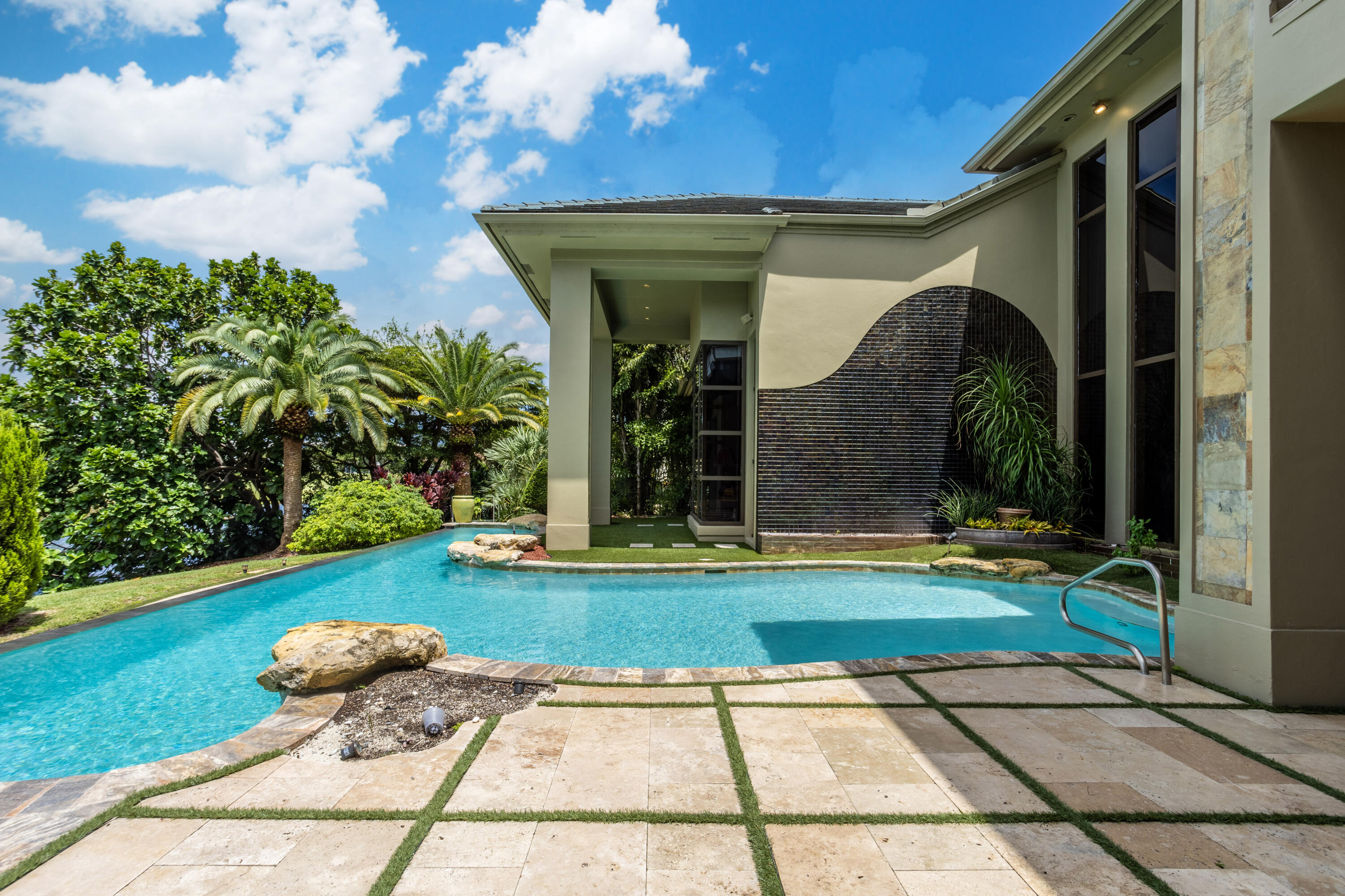 ST ANDREWS COUNTRY CLUB - Residential