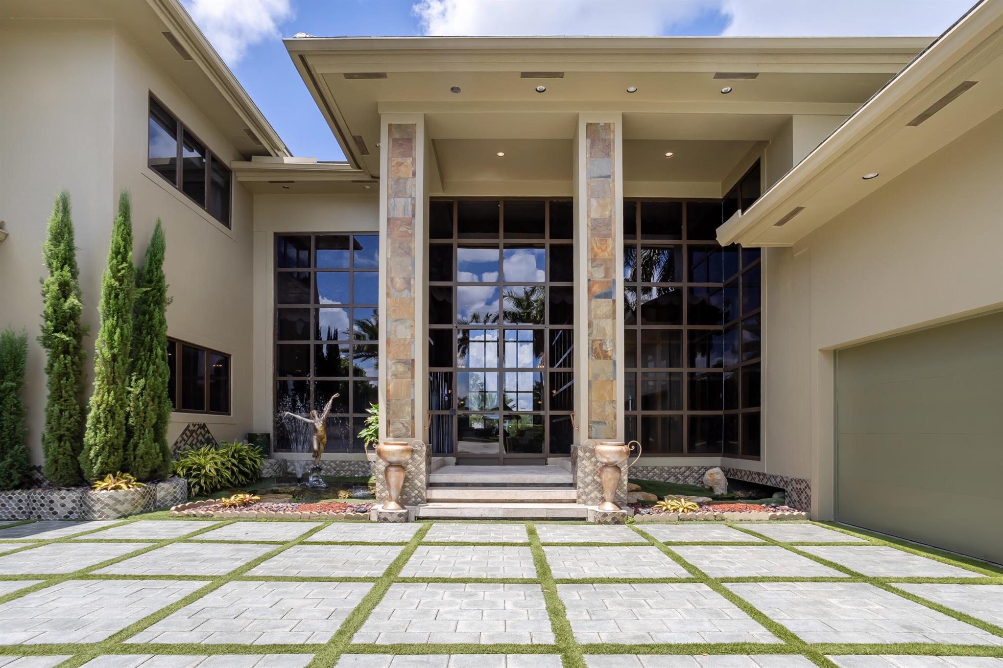 ST ANDREWS COUNTRY CLUB - Residential