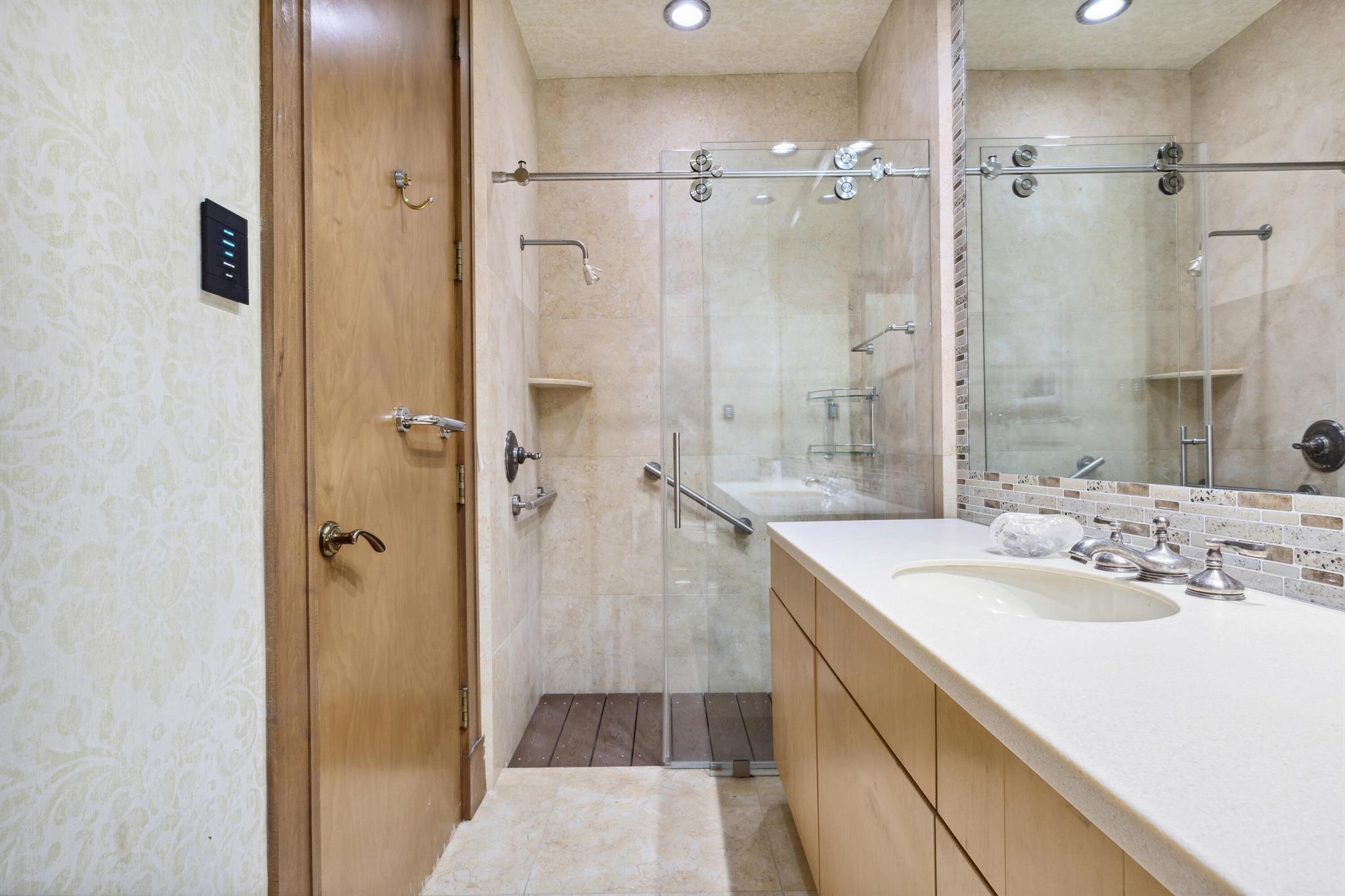 ST ANDREWS COUNTRY CLUB - Residential